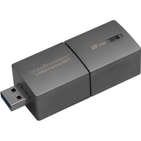 usb から usb: データの旅と現代社会の接続性